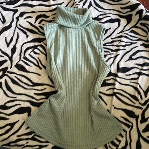 green turtle neck tank